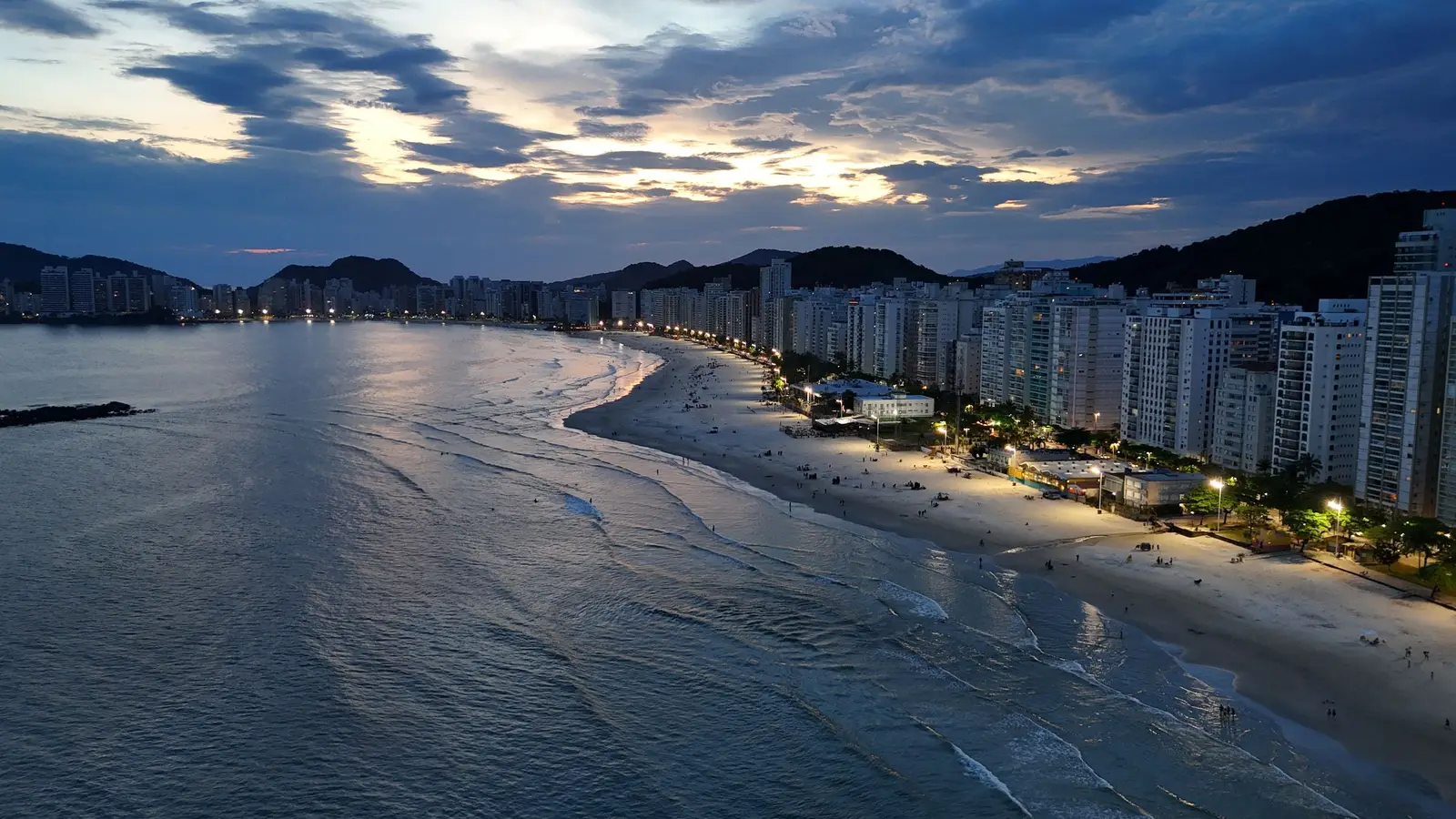 Apartamento amplo com vista pro mar, foto 2